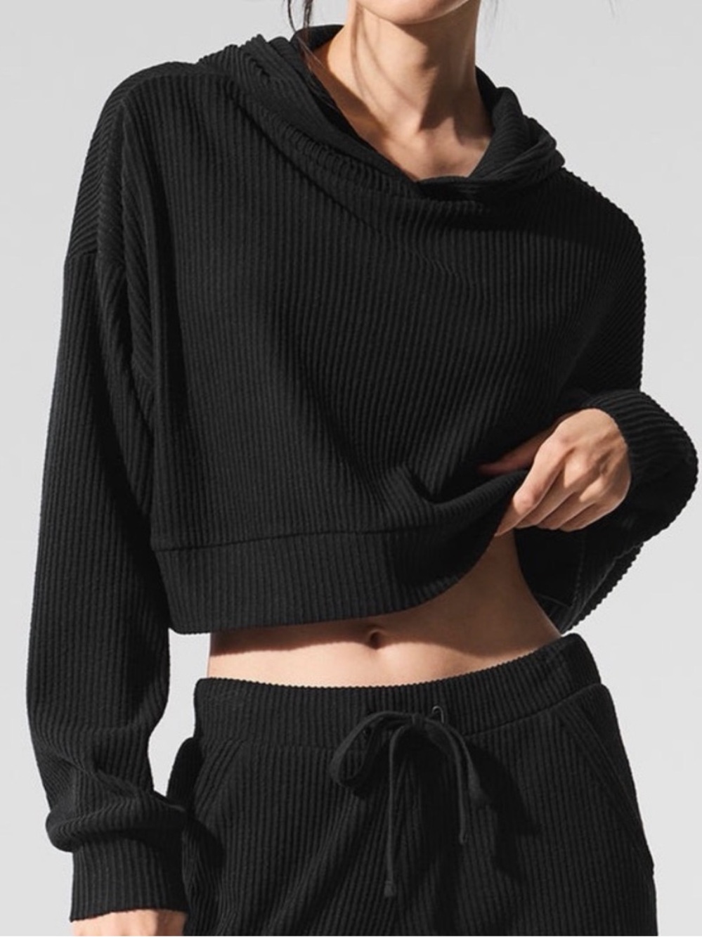 Alo Yoga Muse Hoodie Black Ribbed Cropped Pullover Size M
